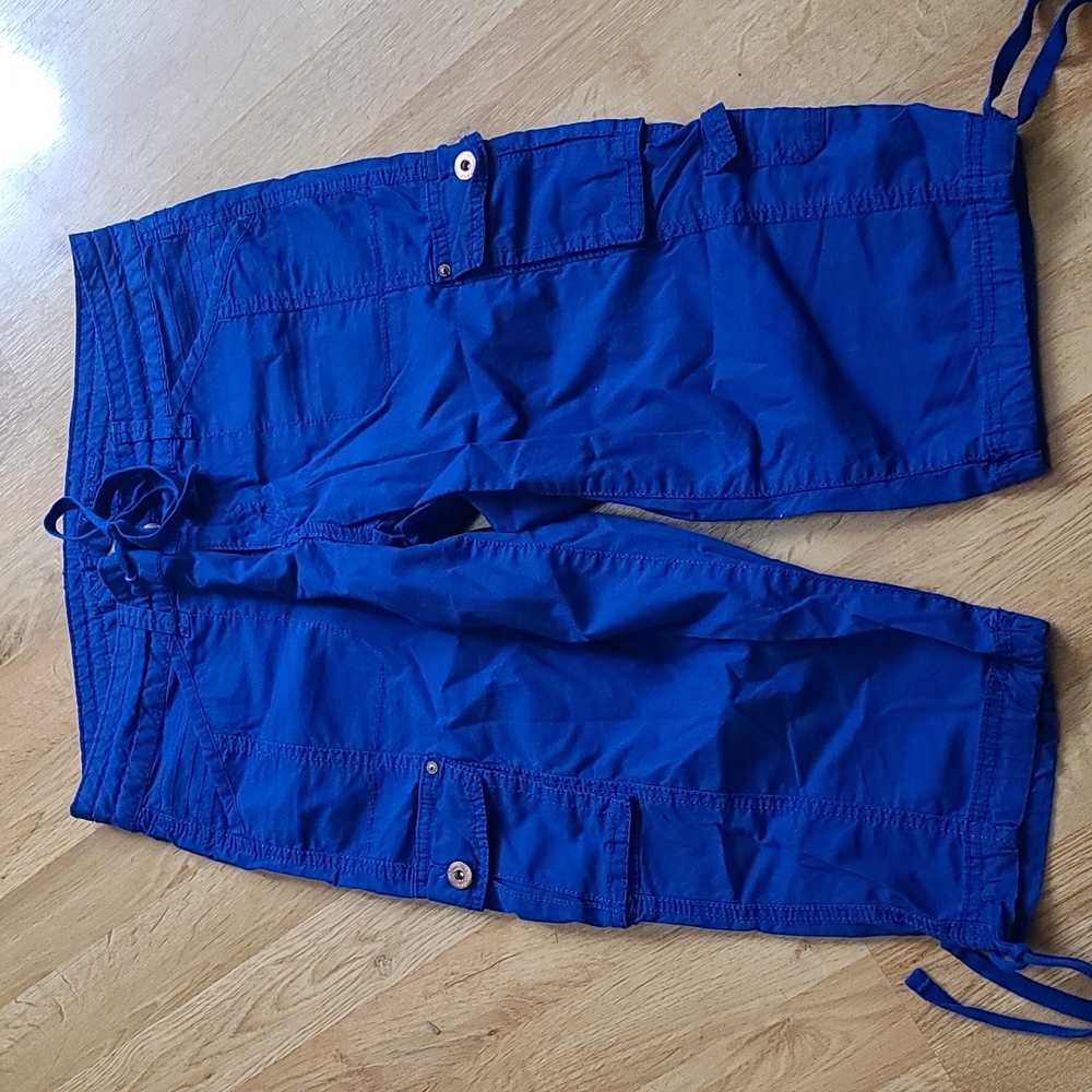 COPY - Electric Blue Arizona Cargo Bermuda Capri Pants sz 9
